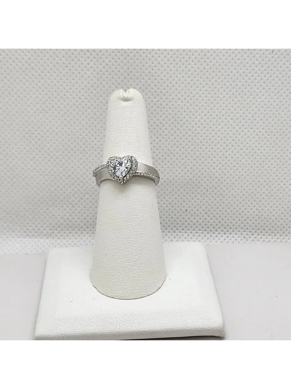 Brand New Sterling Silver 925 Heart Gemstone Ring